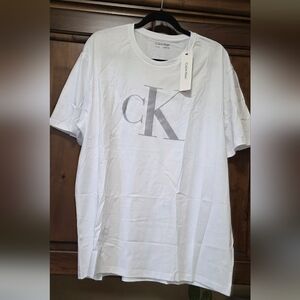 Calvin Klein Basic Tee